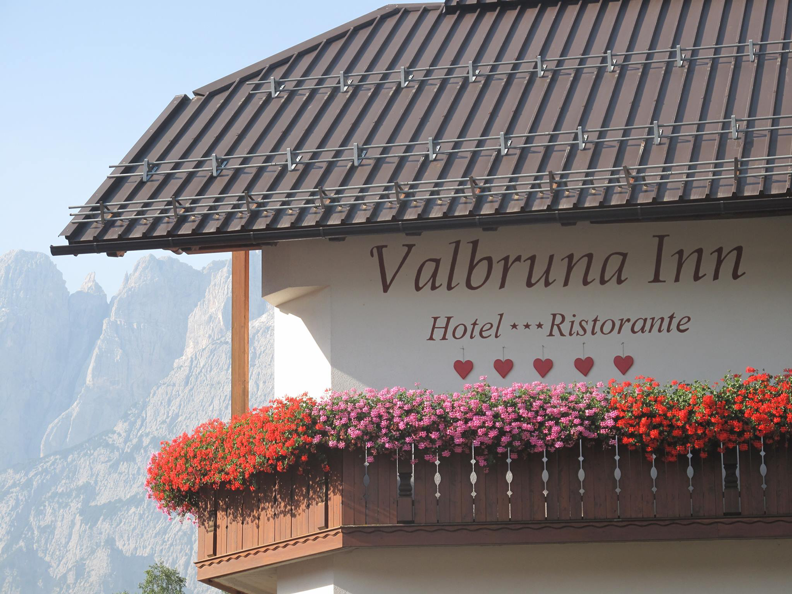 Albergo Valbruna Inn